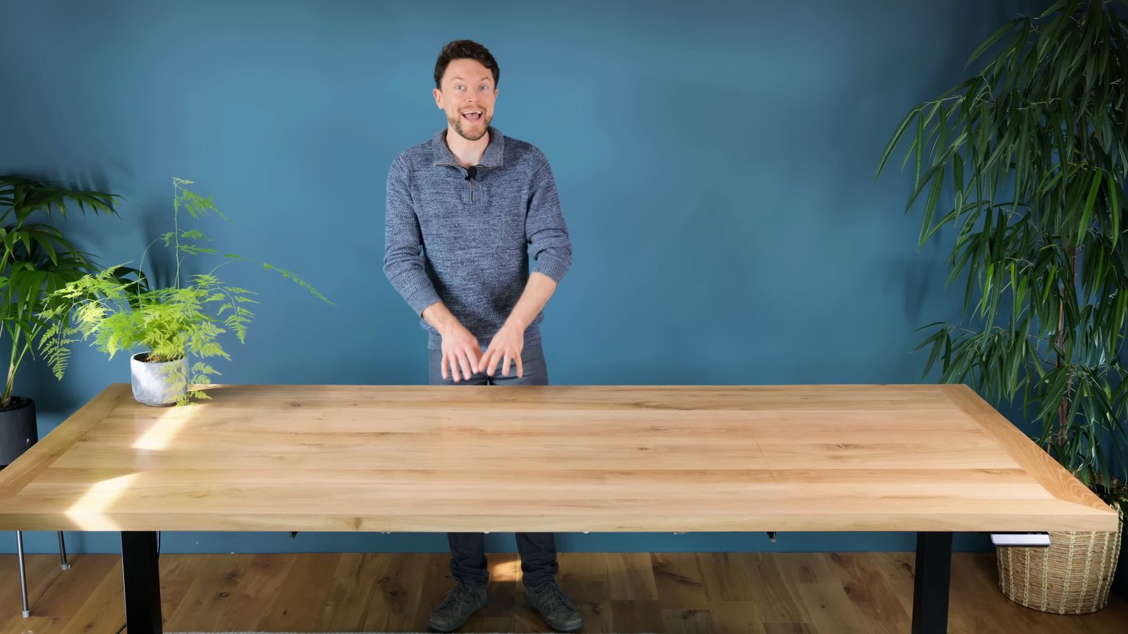 Bu masada tam donanımlı bir oyun bilgisayarı, RTX 4090 ve geniş ekran OLED monitör bulunur 1 bu masada tam donanimli bir oyun bilgisayari rtx 4090 ve genis ekran oled monitor 2whuCDyD