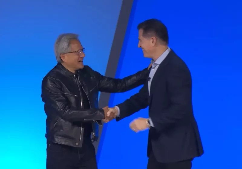 dell bulut ve sirket ici cozumleri birlestiren hibrit yapay zeka yaklasimini sergiliyor H9C5prdD