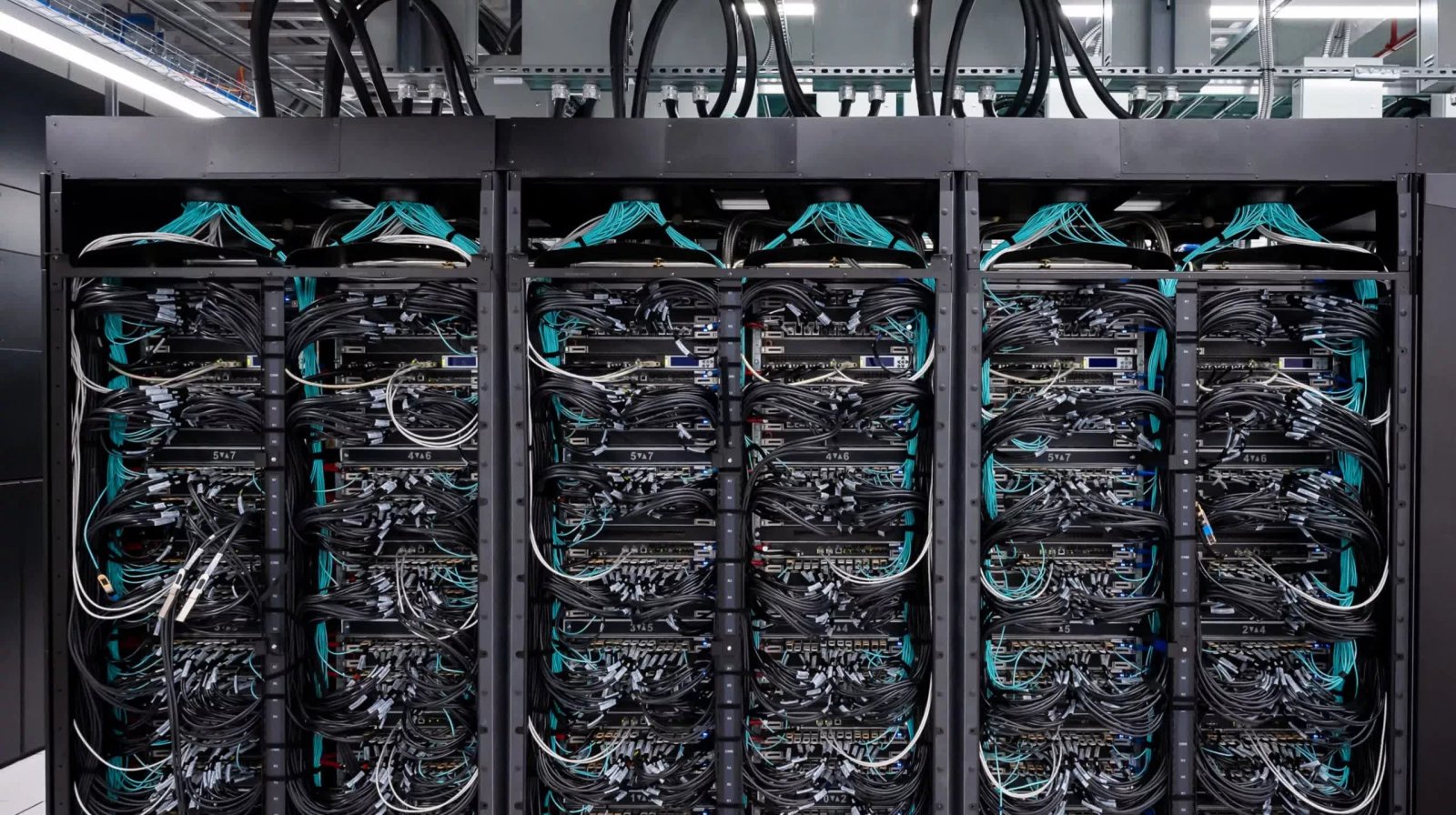 amd 12 milyon gpu ile desteklenen dunyanin en hizli yapay zekali super bilgisayarini yapmaya WO917iT9