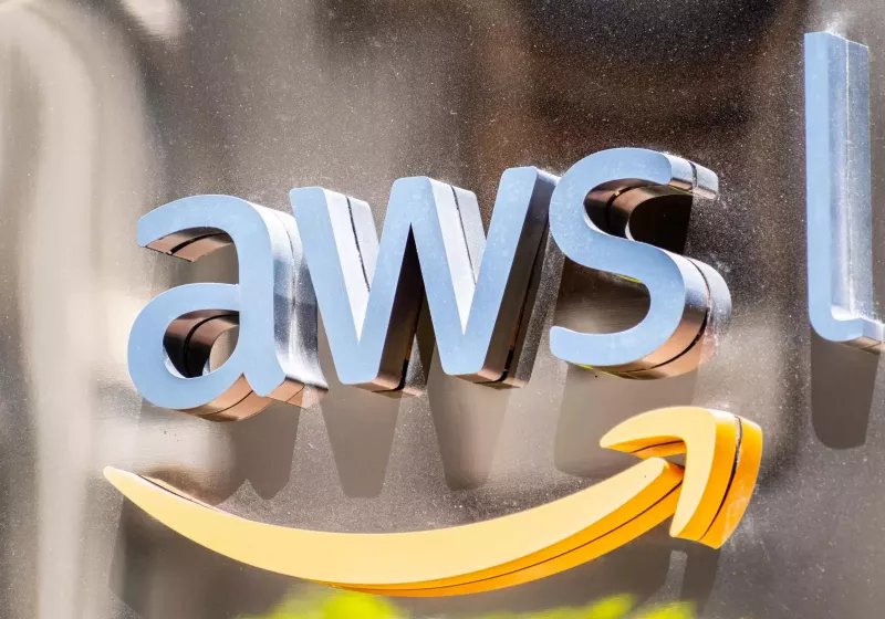 aws artik saatte ortalama 263 abd dolari tutarinda 896 cekirdekli devasa bir bulut ornegi 9HDLAwJj