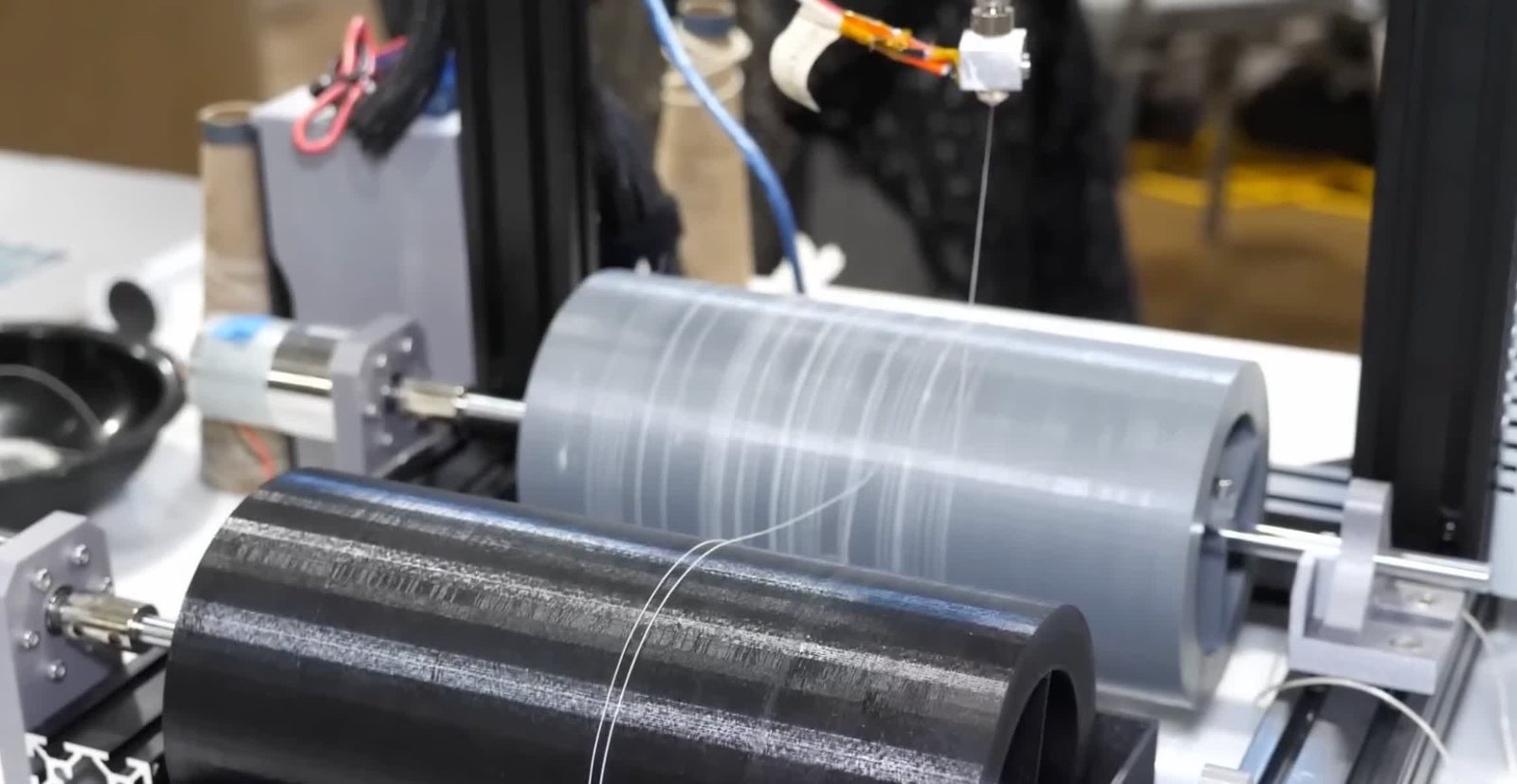 bu makine kullandiktan sonra cozebileceginiz jelatin bazli giysiler dokuyor 0 JEGBhate