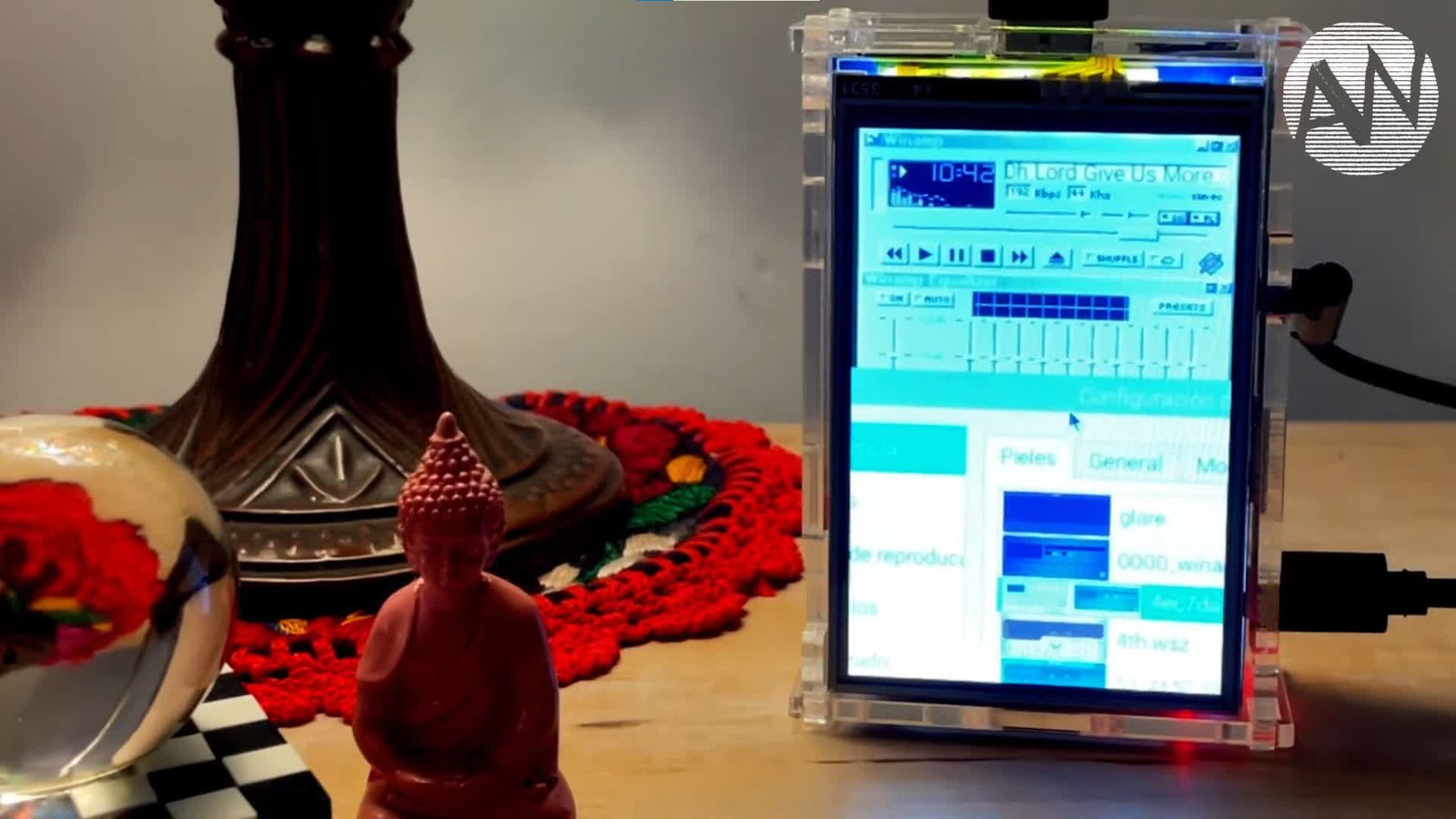 Hobbyist, sevilen Winamp oyuncusunu gösterişli bir fiziksel harikaya dönüştürüyor 1 hobbyist sevilen winamp oyuncusunu gosterisli bir fiziksel harikaya donusturuyor 0 S7wL9gF3