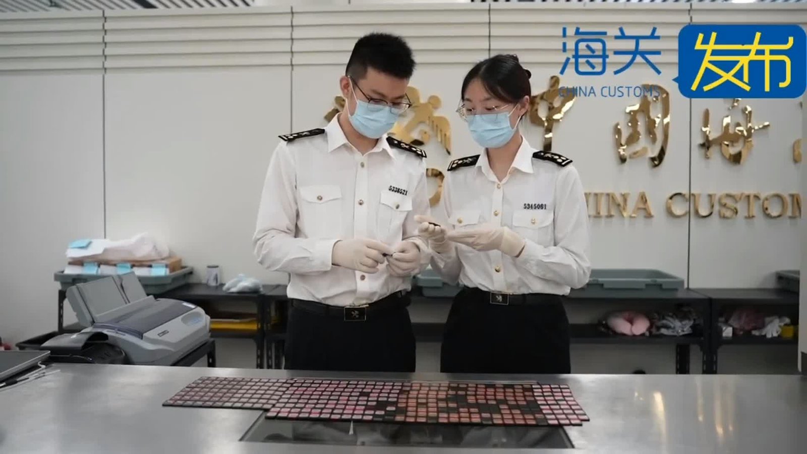 kacakci yuksek puani hedefliyor sutyenine 350 nintendo switch oyunu dolduruyor 0 mp44HHeI