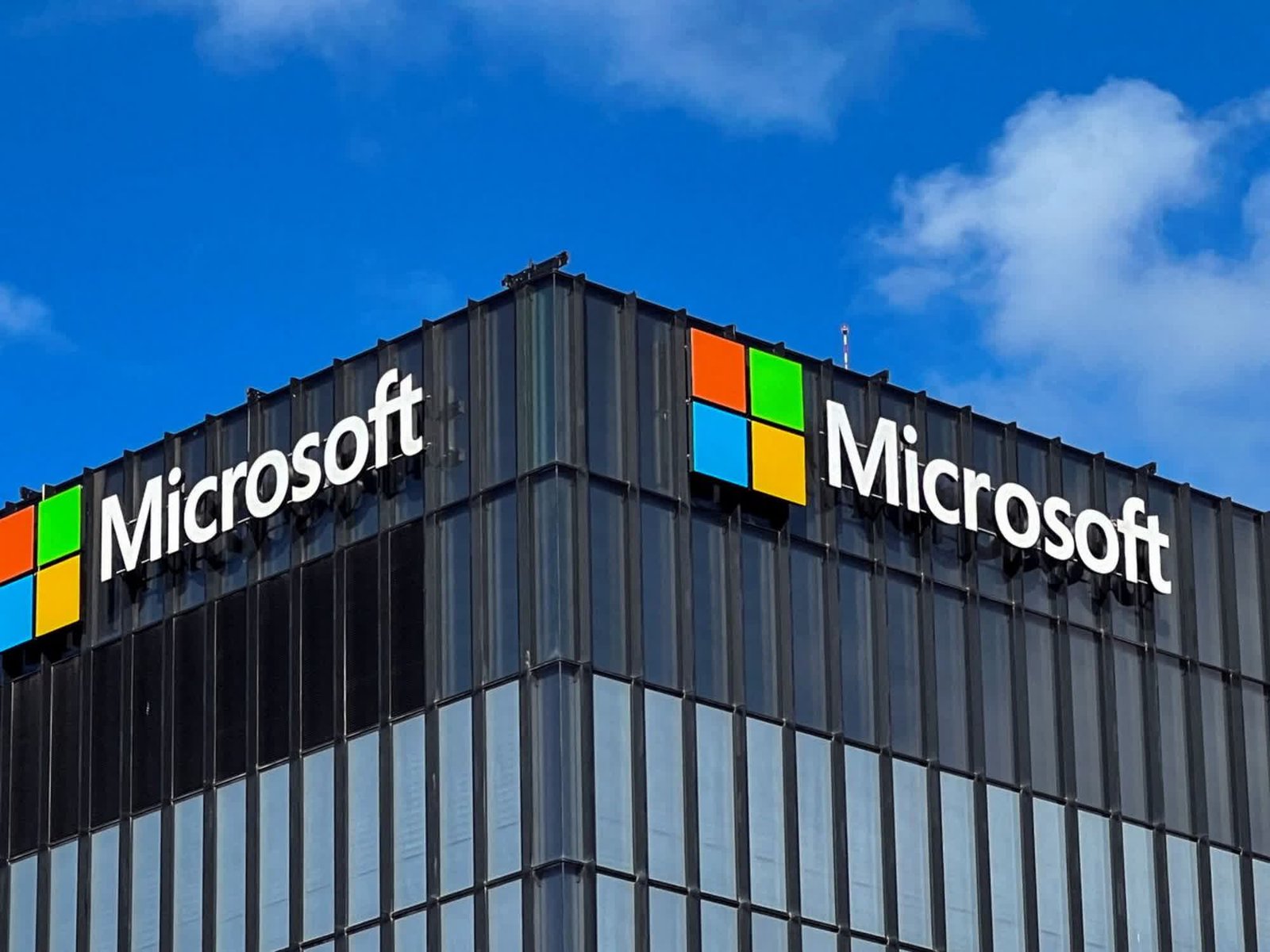 Microsoft, Outlook e-posta sistemindeki aylardır süren güvenlik hatasını görmezden geldi 1 microsoft outlook e posta sistemindeki aylardir suren guvenlik hatasini gormezden geldi 0 NeLSnLi2