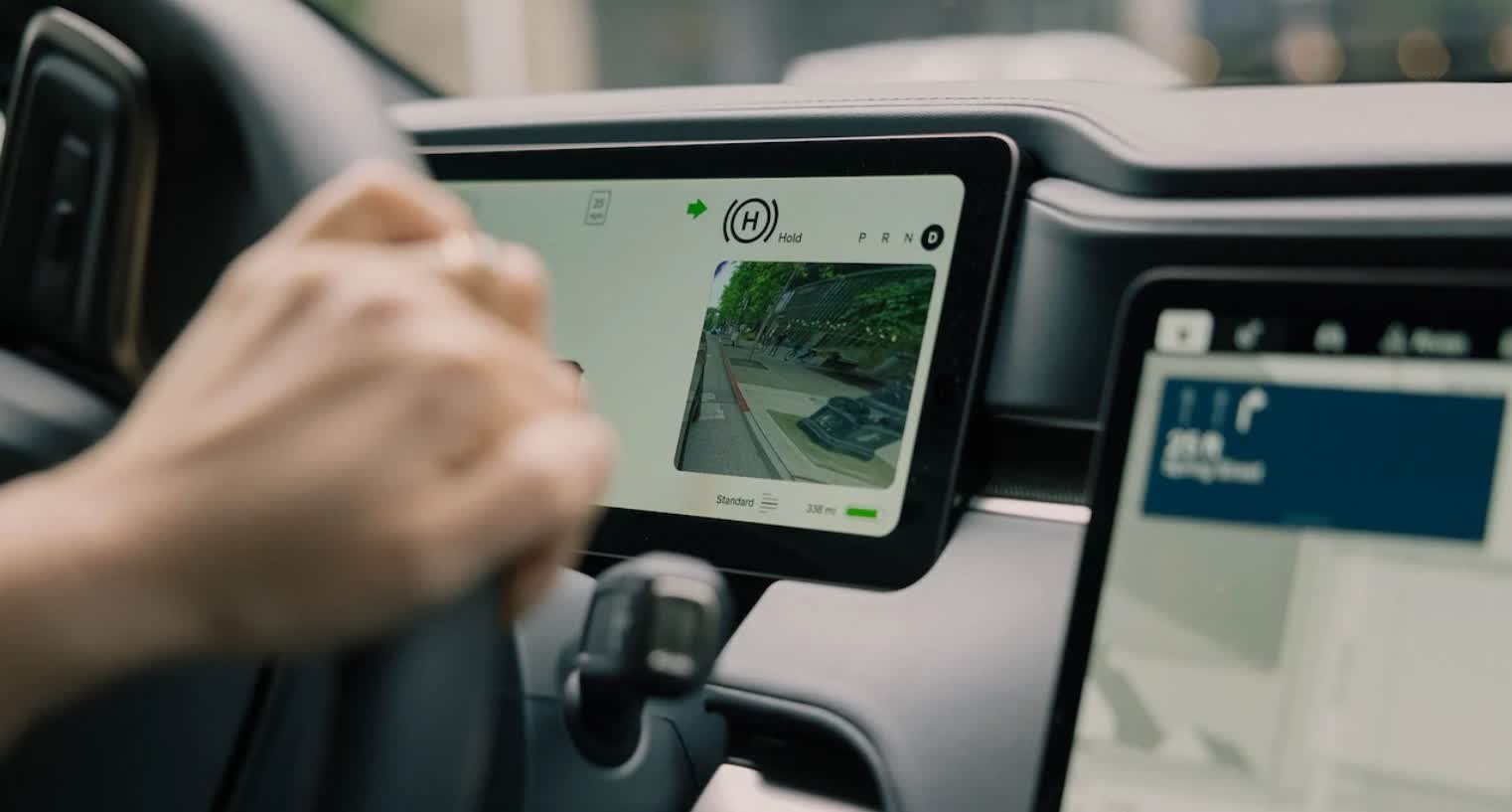 Rivian'ın yeni R1 pikap ve SUV serisi, gelişmiş performans için Nvidia çiplerini içeriyor 1 rivianin yeni r1 pikap ve suv serisi gelismis performans icin nvidia ciplerini iceriyor 0 2g8cC4Dh