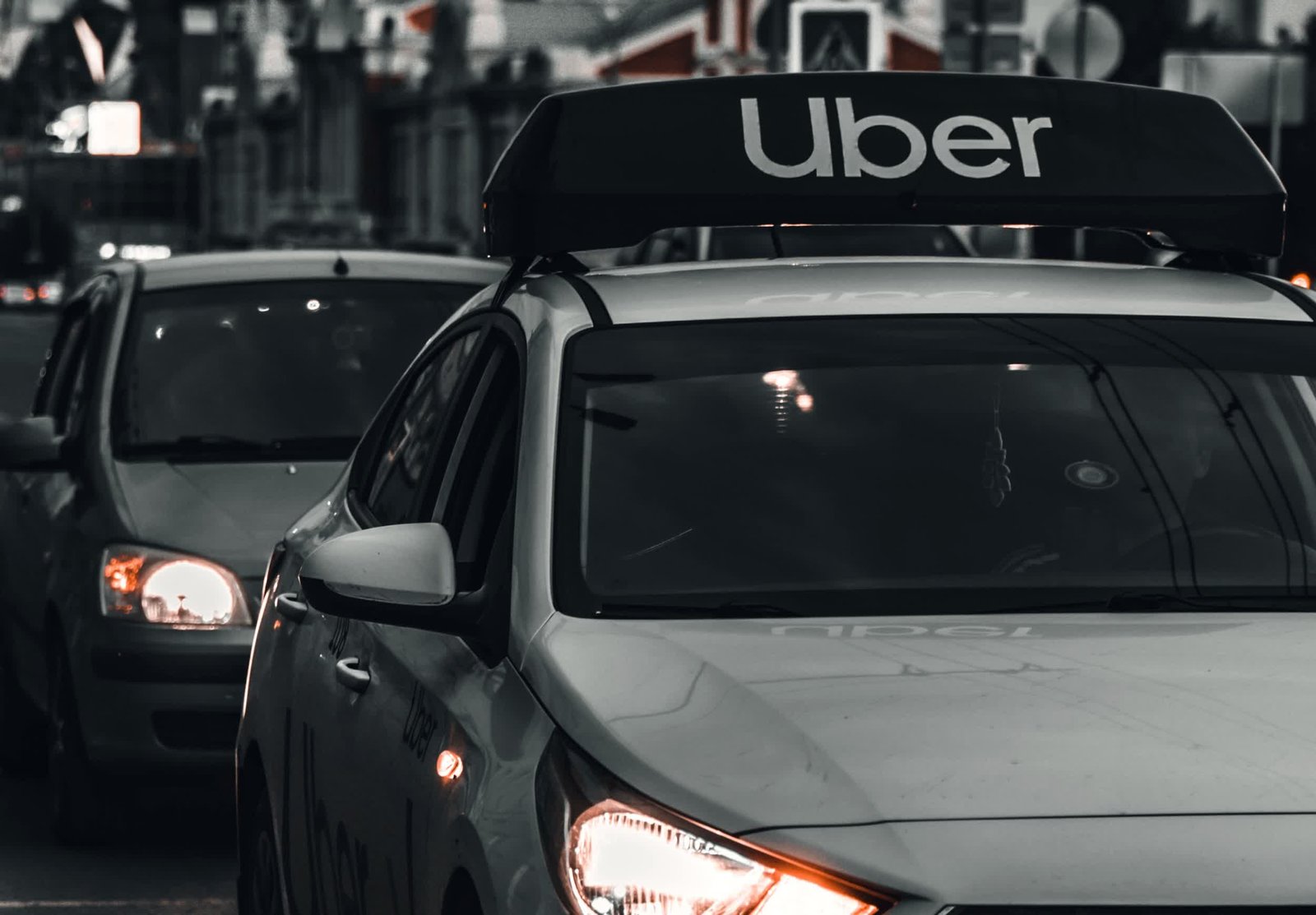 Uber, insanlara arabalarını beş haftalığına bırakmaları için 1.000 dolar teklif ediyor 1 uber insanlara arabalarini bes haftaligina birakmalari icin 1000 dolar teklif ediyor 0 nQ4KKcNe