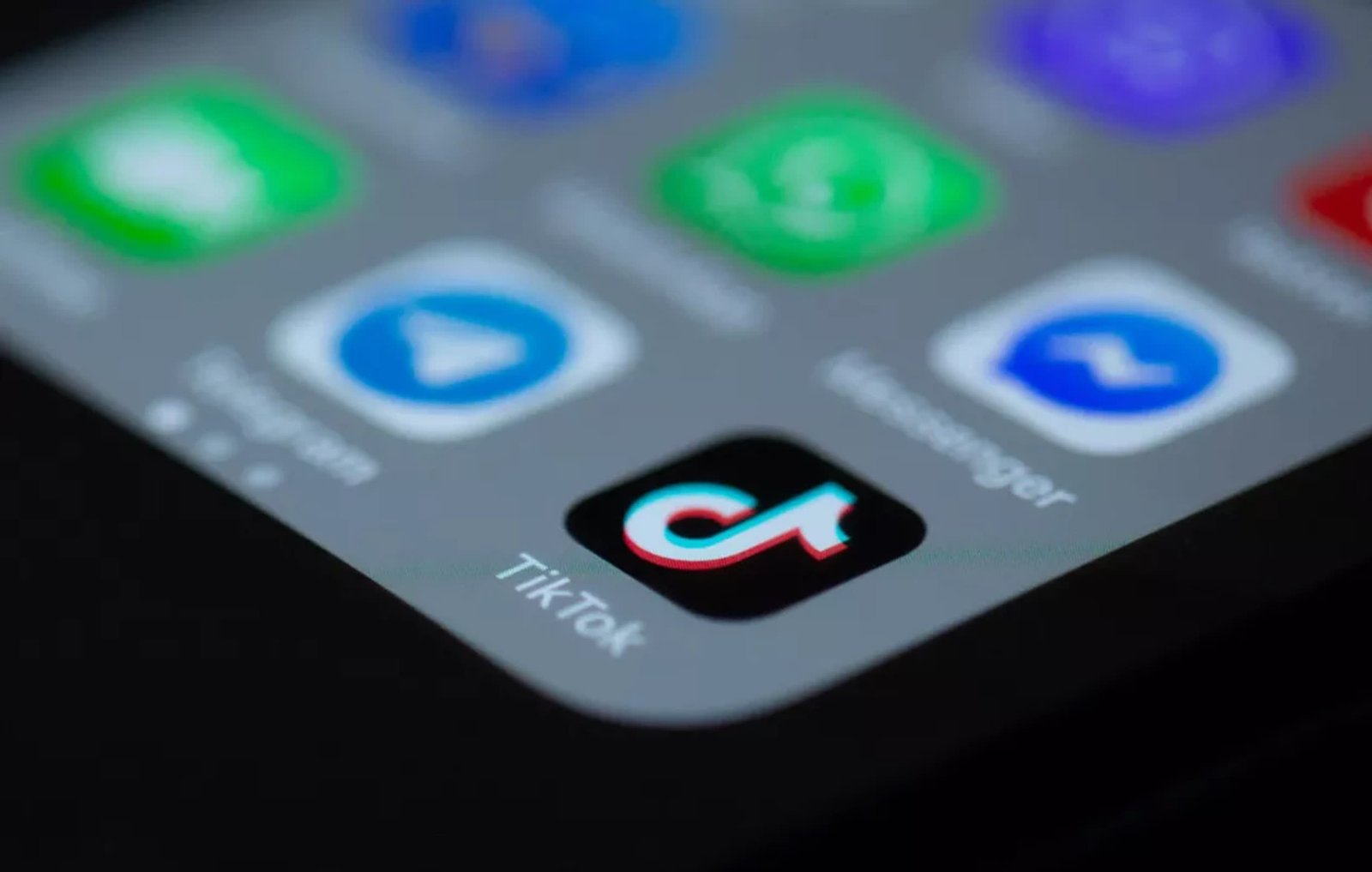 ABD, TikTok'un kullanıcılardan veri topladığını ve ardından bunları Çin'e gönderdiğini iddia ediyor 1 abd tiktokun kullanicilardan veri topladigini ve ardindan bunlari cine gonderdigini iddia ediyor 0 btRtRSQa