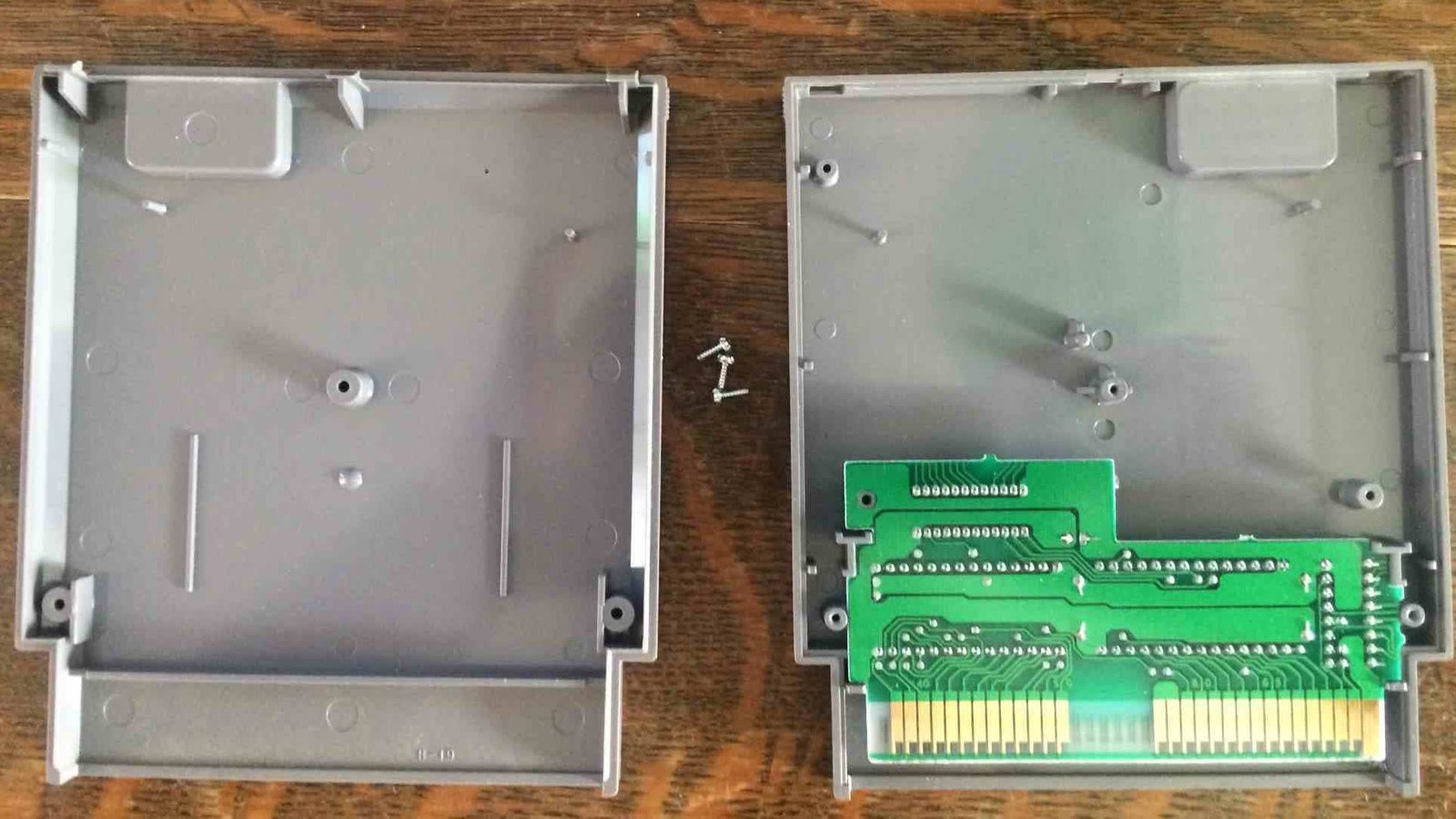 ifixit nintendo kartuslarina neden uflememeniz gerektigini ve bunlarin nasil duzeltilecegini ayrintili bir sekilde acikliyor WTMwQ79L