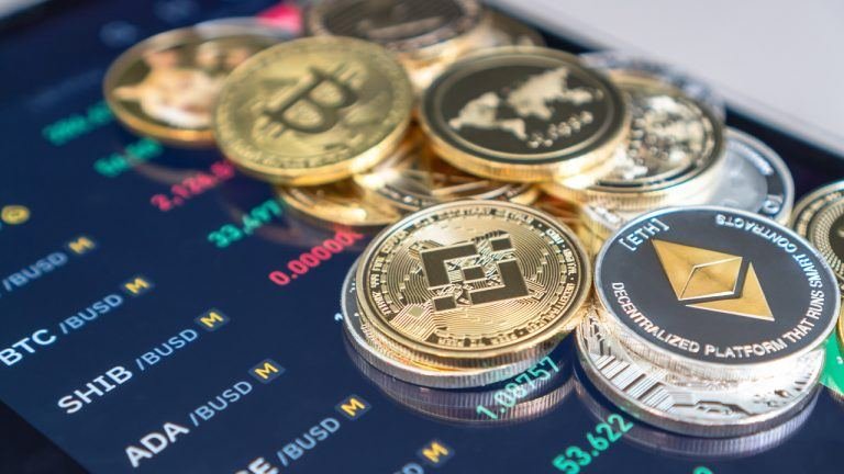 Kripto Piyasası Çöküşü: Yükselen Ticaret Faaliyetleri Ortasında Önemli Para Birimleri Düştü 1 Crypto Market Slump: Key Currencies Drop Amid Rising Trade Activity
