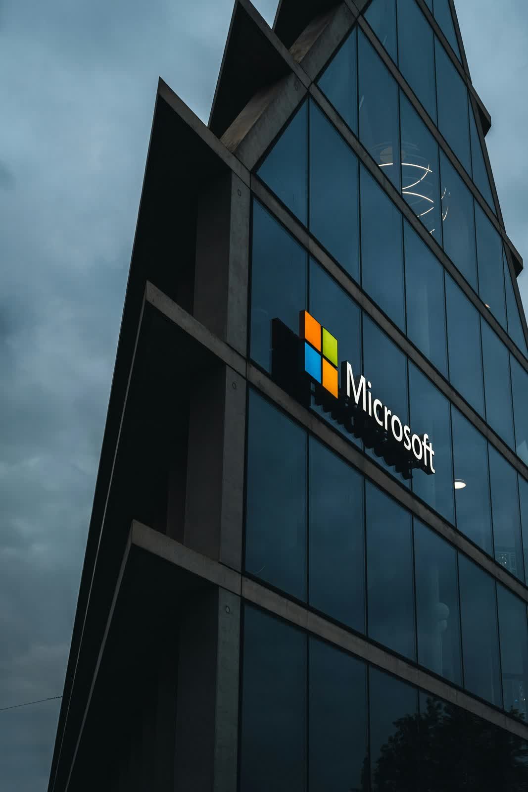 microsoft dogal dil komutlarini etkinlestiren excel elektronik tablolari icin bir yapay zeka modeli gelistiriyor UVaurgEP