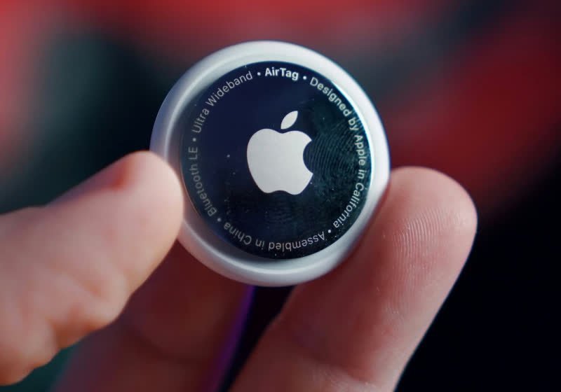 Politikacılar çalınan çim tabelalarını takip etmek için AirTag'lere yöneliyor 6 politikacilar calinan cim tabelalarini takip etmek icin airtaglere yoneliyor 41tazCzc