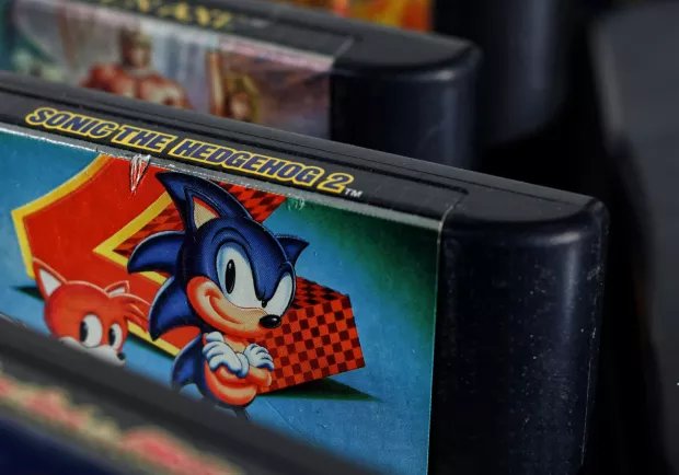 Koleksiyoncu, aynı anda 444 konsolu tek bir televizyona bağlayarak Guinness Dünya Rekoru'nu kazandı 1 koleksiyoncu ayni anda 444 konsolu tek bir televizyona baglayarak guinness dunya rekorunu kazandi PsPLNirB